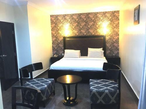 Hotel Ellis Suite