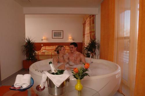 Hunguest Hotel R�pce Gold