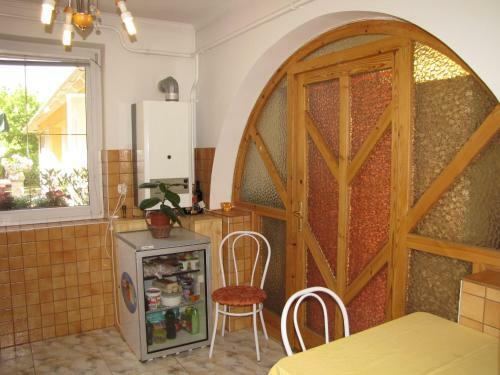 Hostal Dorina Vend�gh�z