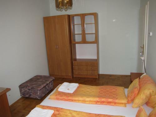 Hostal Dorina Vend�gh�z