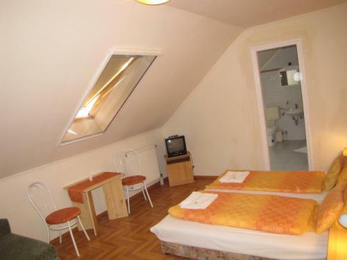 Hostal Dorina Vend�gh�z