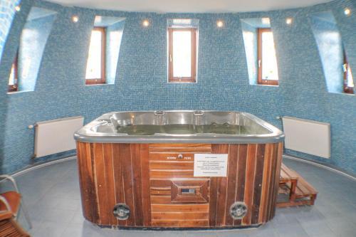 Hotel J�rja