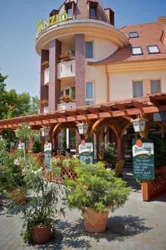 Hotel J�rja