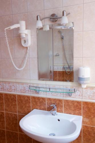 Hotel J�rja