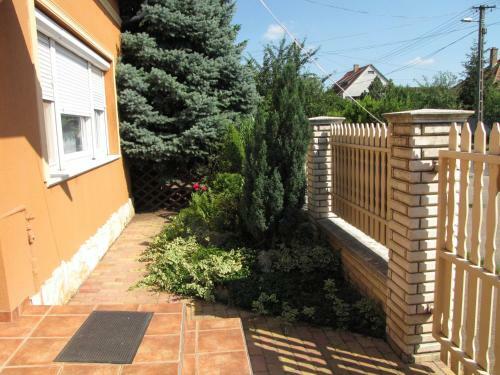 O�zis Apartmanh�z