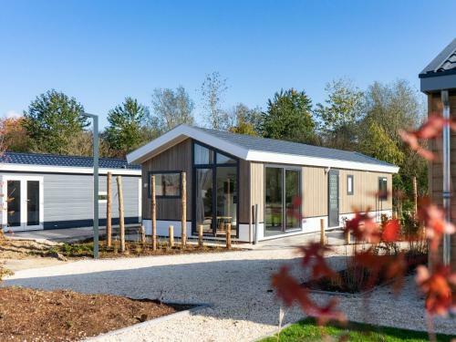 Holiday Home Resort de Kraaijenbergse Plassen-7