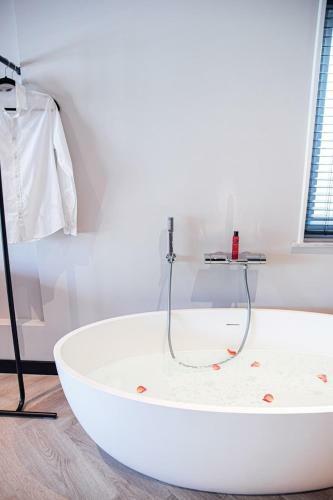 Harbour Suites Boutique Hotel