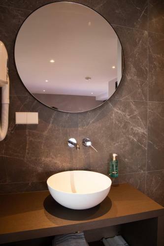 Harbour Suites Boutique Hotel