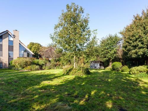 Attractive Holiday Home In Pijnacker With Private Garden