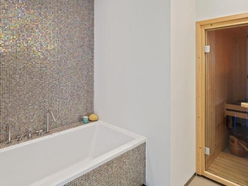 Attractive Holiday Home In Pijnacker With Private Garden
