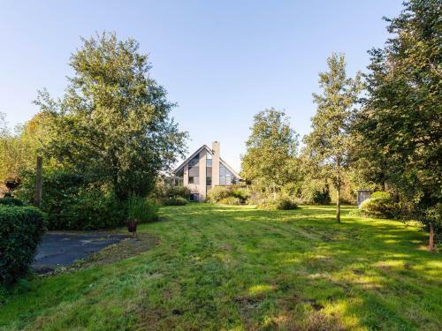 Attractive Holiday Home In Pijnacker With Private Garden