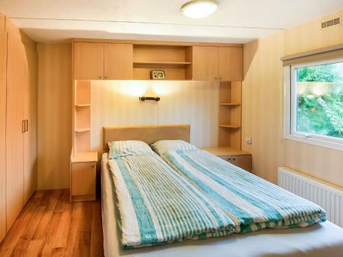 Welcoming Chalet In Renesse Near Seabeach