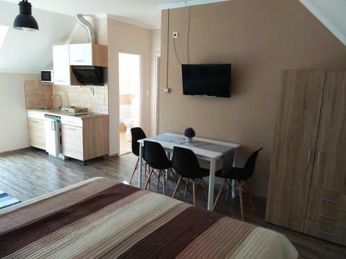 �lom Apartman