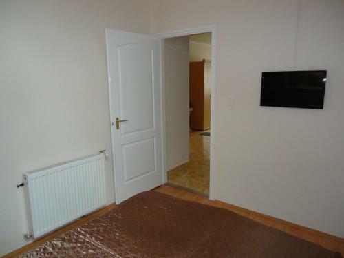 �lom Apartman