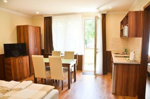 Albergue M�dia Panzi� �s Apartmanh�z