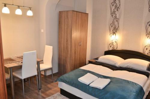 Albergue M�dia Panzi� �s Apartmanh�z