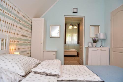 Hostal Holly Vend�gh�z