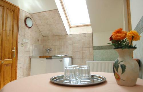 Hostal �let Es Energia Eg�szs�gjav�t� Szalon