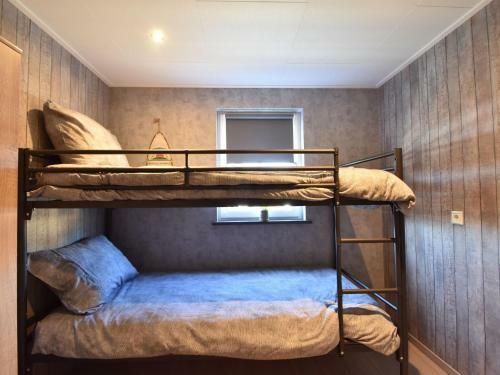Premium Chalet In Sint Annaland With Garden