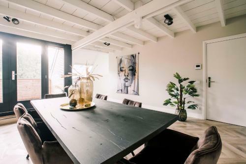 Apartamento Stadsvilla Luxurious 3 Room Loft Willem 2