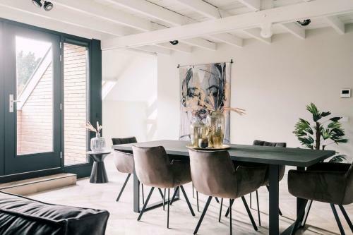 Apartamento Stadsvilla Luxurious 3 Room Loft Willem 2