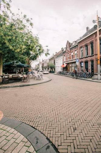Apartamento Stadsvilla Tilburg Suite Ernst, Workspace Garden And Kitchen Available