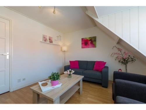 Charming Cottage In Westkapelle With Perfect Location