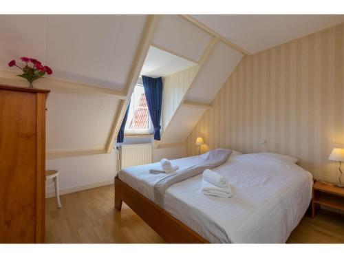 Charming Cottage In Westkapelle With Perfect Location