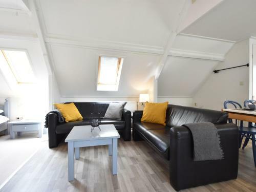 Modern Holiday Home In Wolphaartsdijk With Private Garden