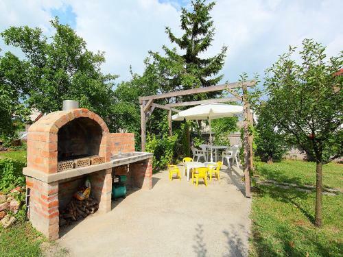 Apartment Balatonmariafurdo 4