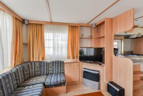 Chalet For 2 At The Beach