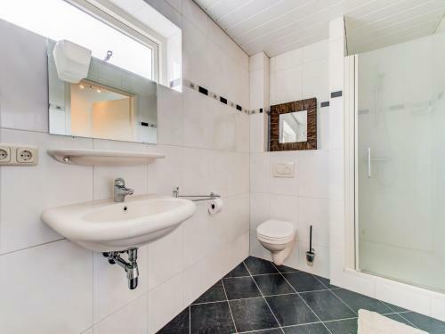 Peaceful Holiday Home In Zeewolde With Garden