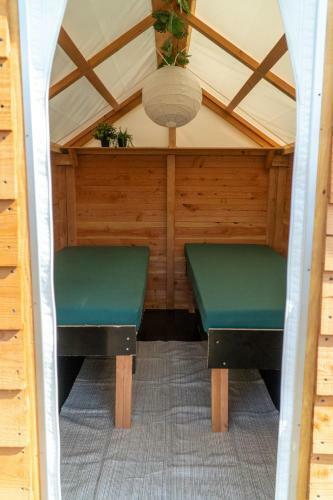 Surfana Beach Hostel Bed & Breakfast Vlieland