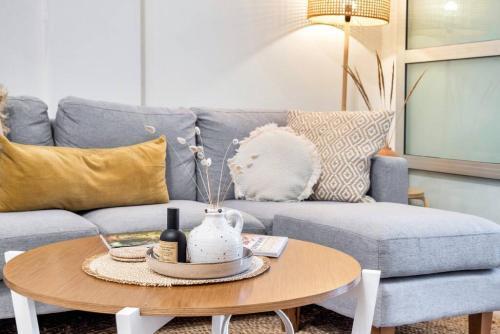 Apartamento Awesome, Cool Beachy 2br Cbd Gem - Wifi And Netflix