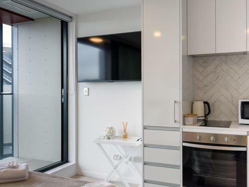 Apartamento Brand New! Spacious Studio Apt, Pool, Gym & Sauna