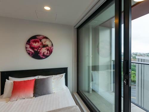Apartamento Brand New! Spacious Studio Apt, Pool, Gym & Sauna