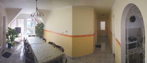 Hostal Mika Vend�gh�z