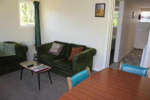 26b Jollies Pass Road