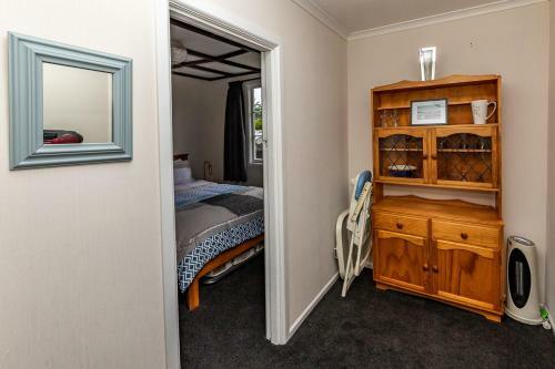 Manapouri Mountain Views - Manapouri Holiday House