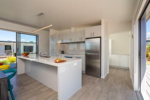 Dune Views - Mangawhai Heads Holiday Home