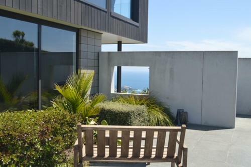 Takapu - Muriwai Beach Downstairs Holiday Unit