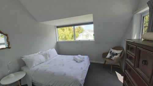 Views, Space, Comfort, The Perfect Holiday Treat