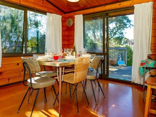 Gumhill Escape - Pauanui Holiday Home