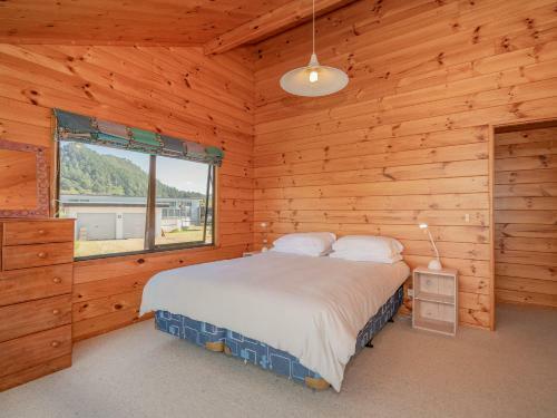 Lazy Daze Bach - Pauanui Holiday Home