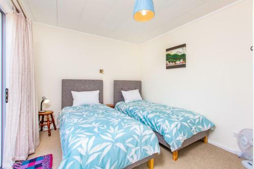 Calypso Cottage With Wifi - Raglan Holiday Home