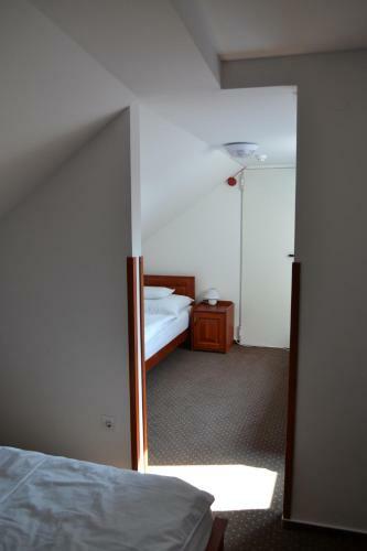 Hostal Althann Vend�gh�z �s Konferencia K�zpont