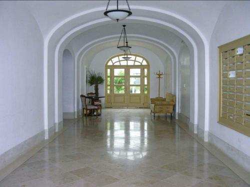 Horvath House Apartment