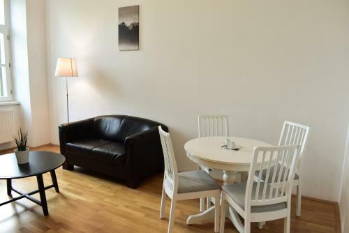 Horvath House Apartment