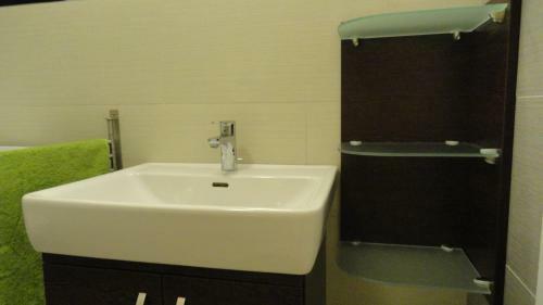 Horvath House Apartment