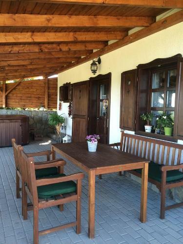 Apartamento V�r�sm�l Vend�gh�z
